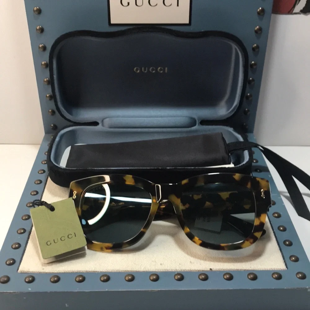 ✨ Luxury New Authentic Gucci GG1110S 003 Sunglasses ✨